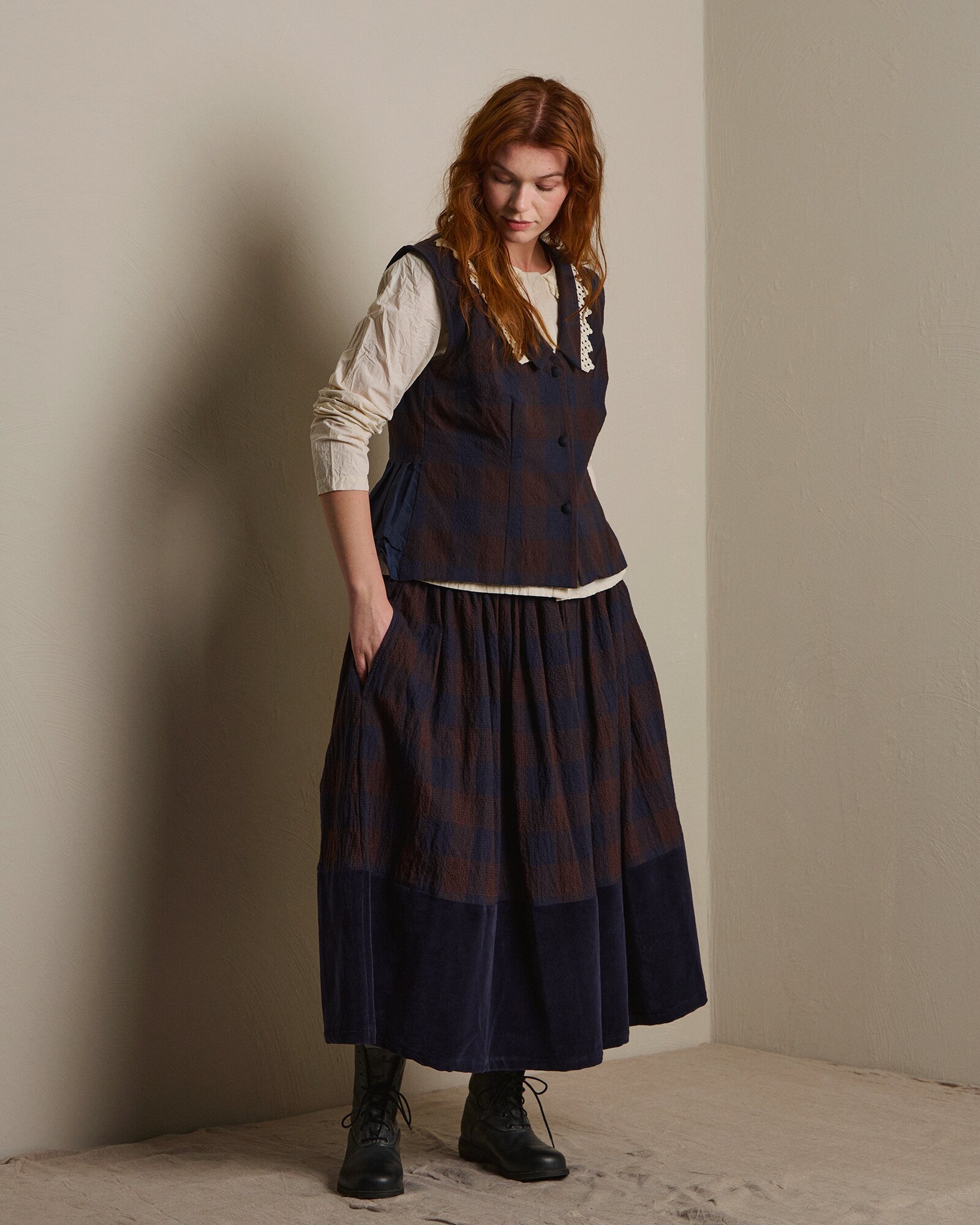 https://www.ewaiwalla.se/pub_docs/files/Ewa-i-Walla---Lois-blouse-Zalina-vest-Nanna-skirt-2.png